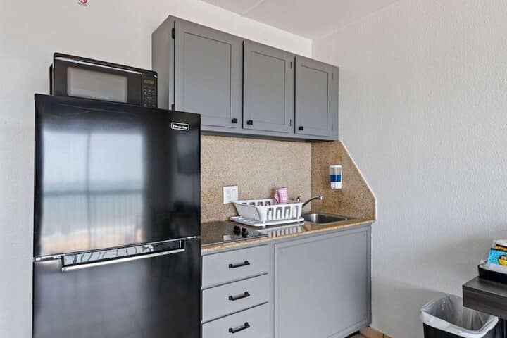 Room 15 of 27